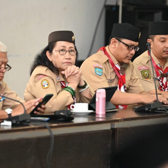 Dapat Materi Tentang Menulis Sejarah itu Sesuatu